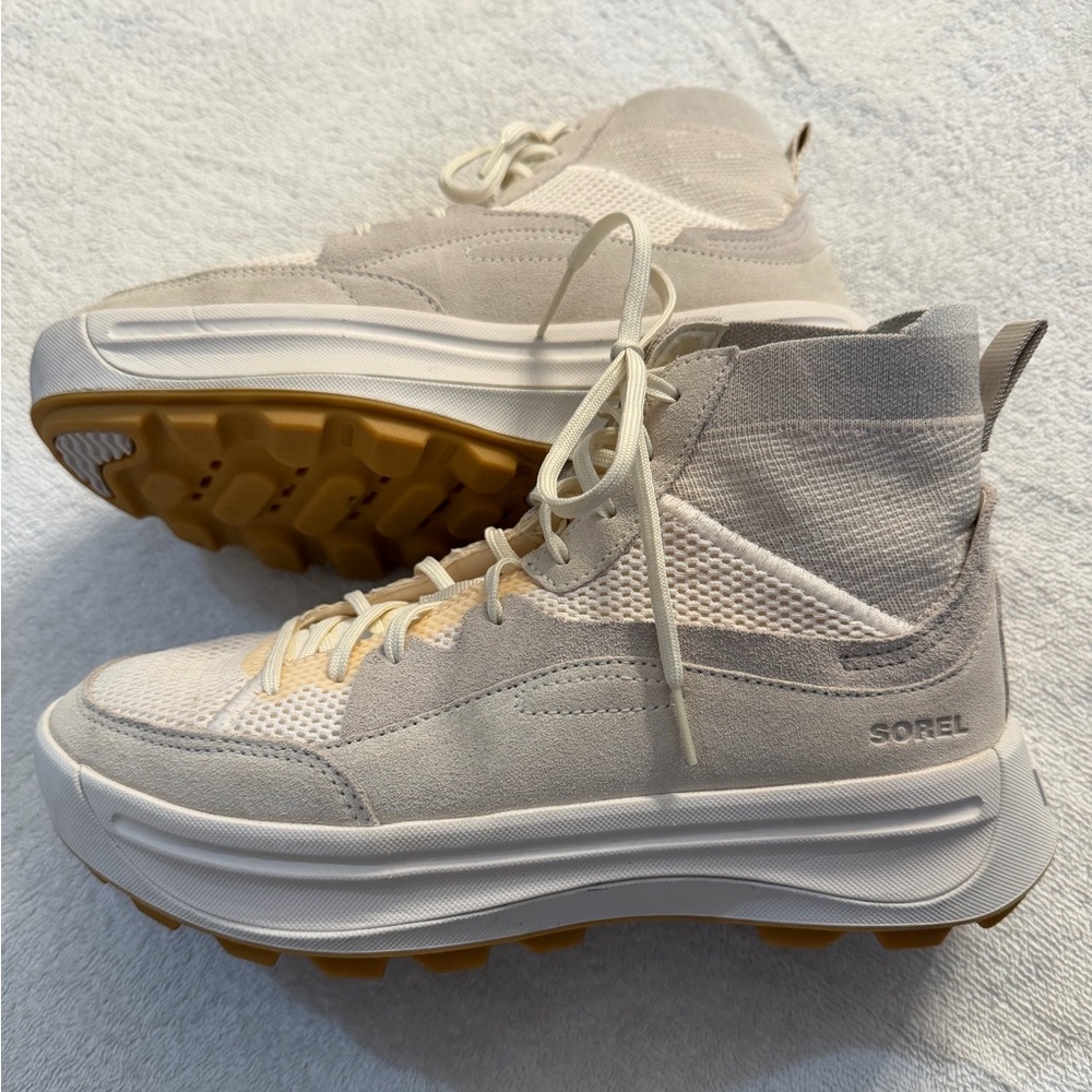 Sorel Women's Winter Boots in Cream and Tan